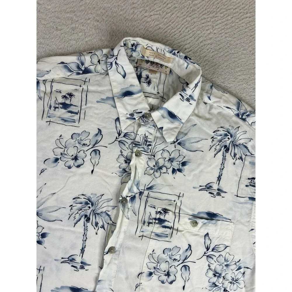 Campia Moda Mens Medium White Floral Hawaiian Rayon Button Up Shirt Short Sleeve
